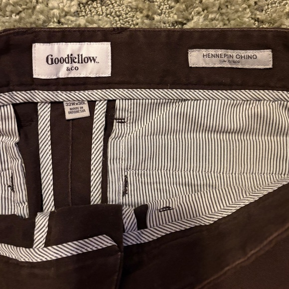 Goodfellow & Co Hennepin Slim Fit Chino Pants - Picture 4 of 4